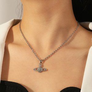 Micro - Encrusted diamond Saturn necklace Creative single layer Planet necklace